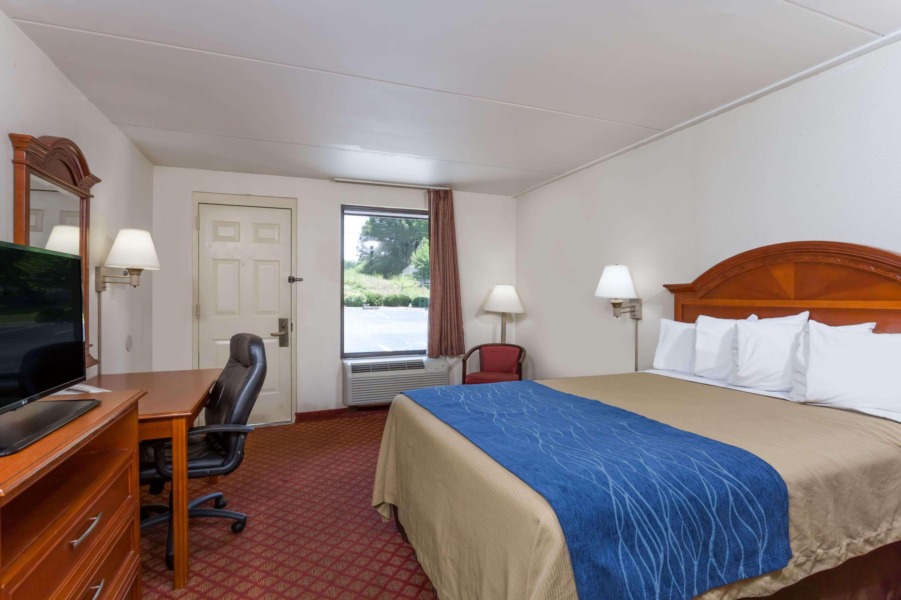 Days Inn By Wyndham Winston Salem North Extérieur photo