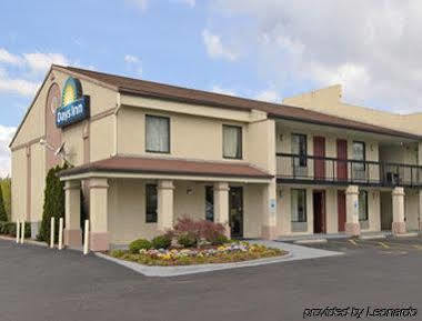Days Inn By Wyndham Winston Salem North Extérieur photo